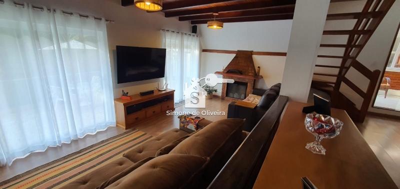 Comprar Casa em Itaipava, Petrópolis/RJ - Simone de Oliveira Imóveis