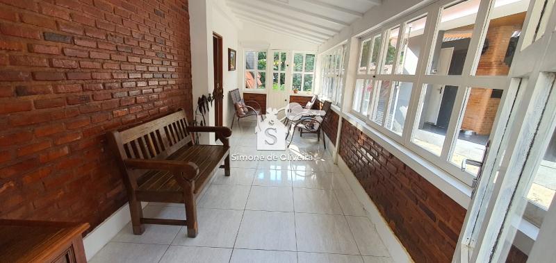 Comprar Casa em Itaipava, Petrópolis/RJ - Simone de Oliveira Imóveis