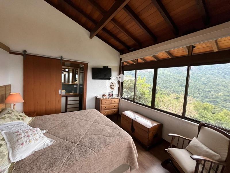 Comprar Casa em Araras, Petrópolis/RJ - Simone de Oliveira Imóveis