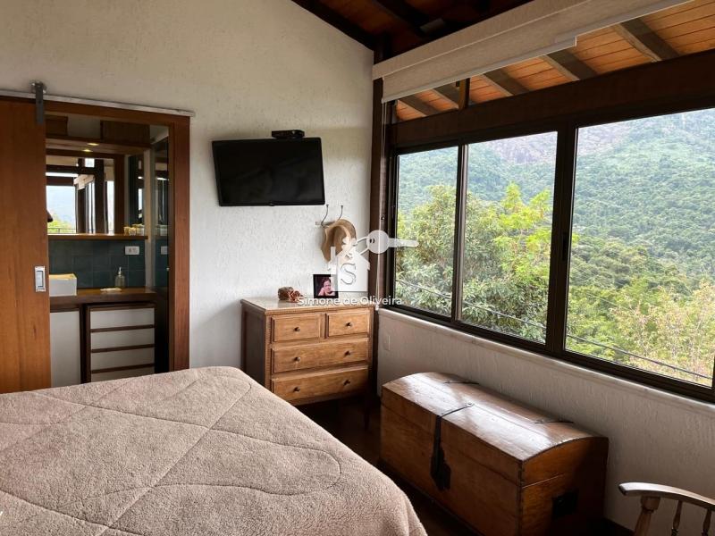 Comprar Casa em Araras, Petrópolis/RJ - Simone de Oliveira Imóveis