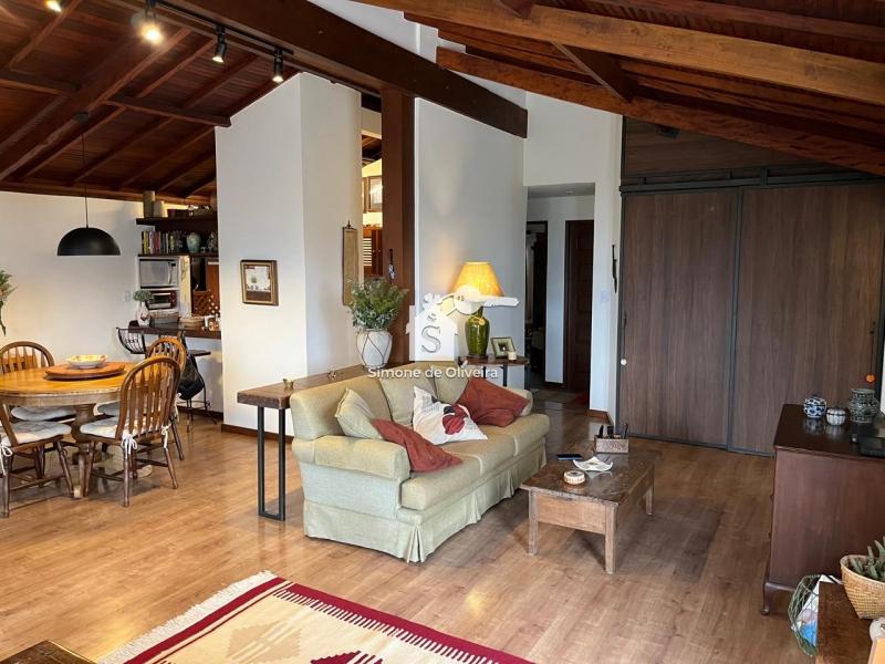 Comprar Casa em Araras, Petrópolis/RJ - Simone de Oliveira Imóveis