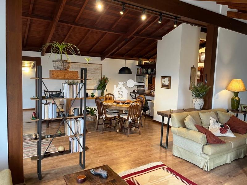 Comprar Casa em Araras, Petrópolis/RJ - Simone de Oliveira Imóveis