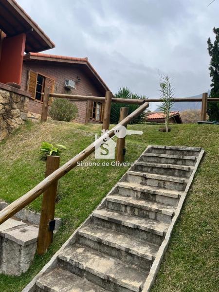 Comprar Casa em Araras, Petrópolis/RJ - Simone de Oliveira Imóveis