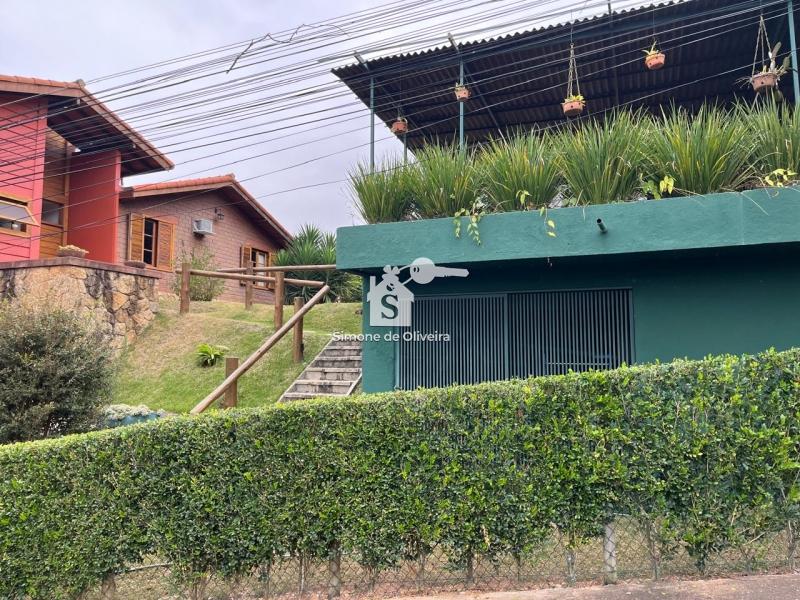 Comprar Casa em Araras, Petrópolis/RJ - Simone de Oliveira Imóveis