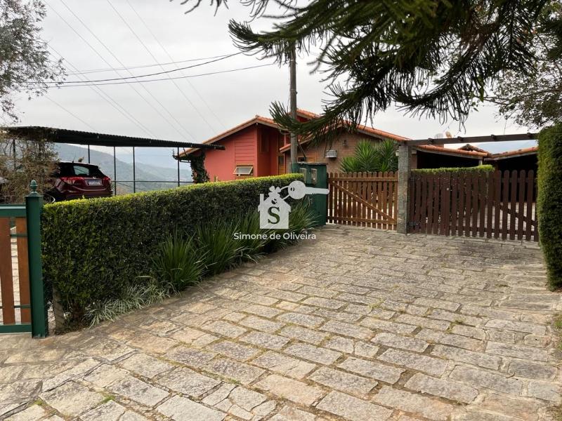 Comprar Casa em Araras, Petrópolis/RJ - Simone de Oliveira Imóveis