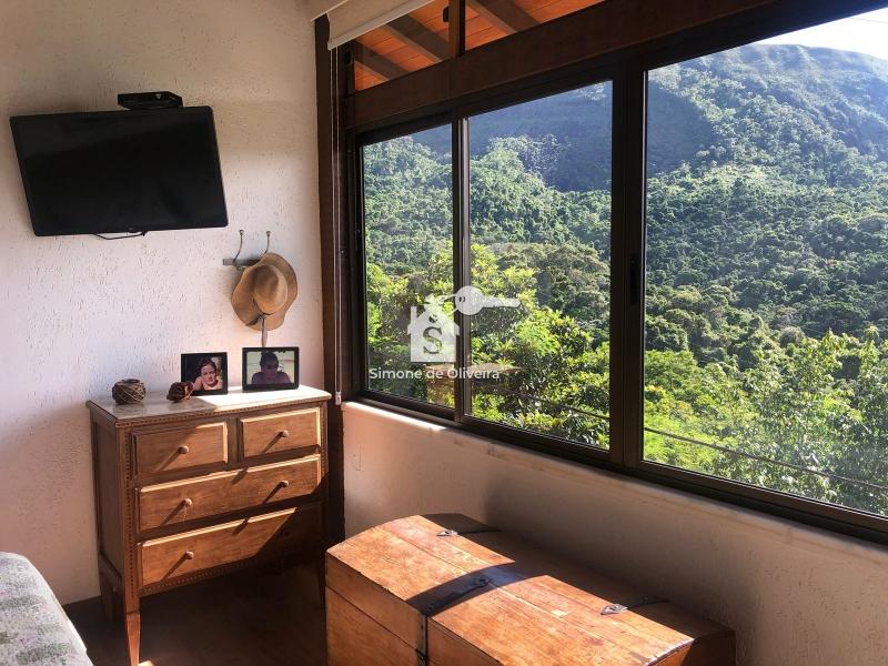 Comprar Casa em Araras, Petrópolis/RJ - Simone de Oliveira Imóveis