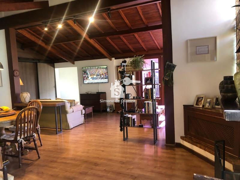 Comprar Casa em Araras, Petrópolis/RJ - Simone de Oliveira Imóveis