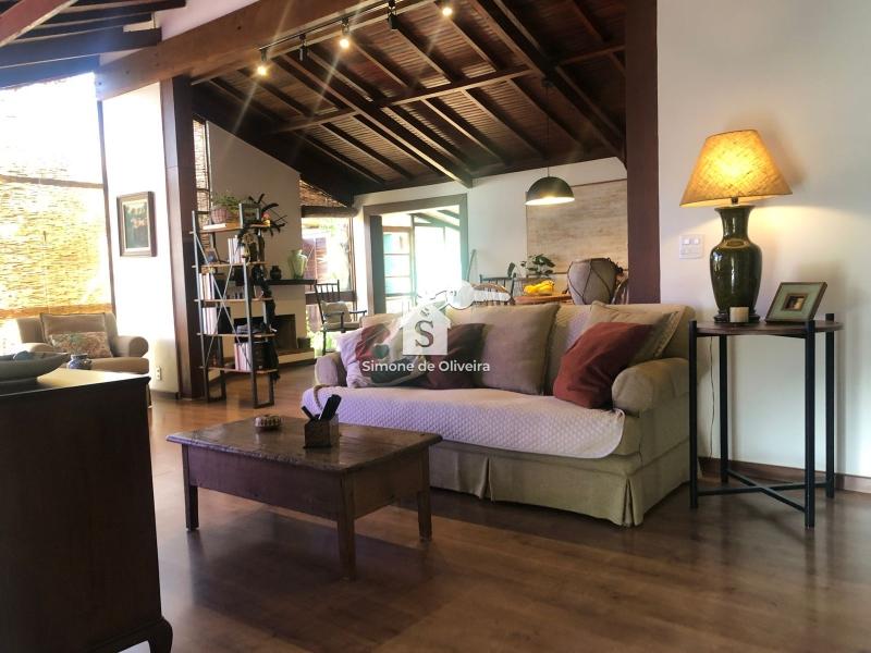 Comprar Casa em Araras, Petrópolis/RJ - Simone de Oliveira Imóveis