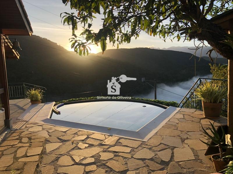 Comprar Casa em Araras, Petrópolis/RJ - Simone de Oliveira Imóveis