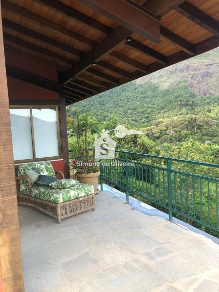 Comprar Casa em Araras, Petrópolis/RJ - Simone de Oliveira Imóveis