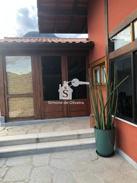Comprar Casa em Araras, Petrópolis/RJ - Simone de Oliveira Imóveis