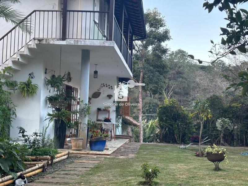 Comprar Casa em Itaipava, Petrópolis/RJ - Simone de Oliveira Imóveis