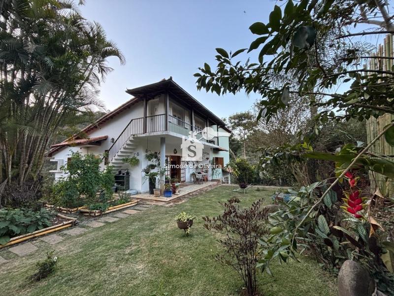 Comprar Casa em Itaipava, Petrópolis/RJ - Simone de Oliveira Imóveis