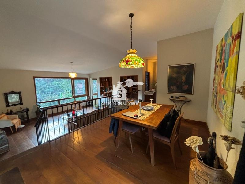 Comprar Casa em Itaipava, Petrópolis/RJ - Simone de Oliveira Imóveis