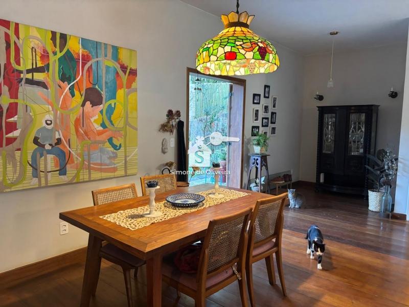 Comprar Casa em Itaipava, Petrópolis/RJ - Simone de Oliveira Imóveis