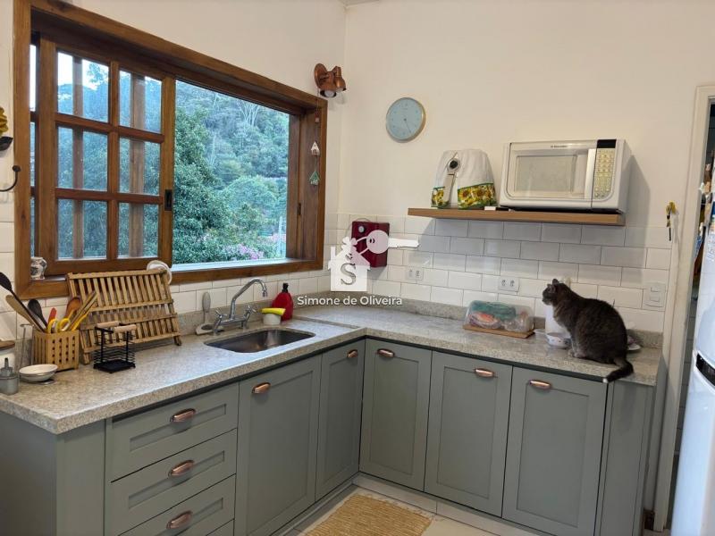 Comprar Casa em Itaipava, Petrópolis/RJ - Simone de Oliveira Imóveis