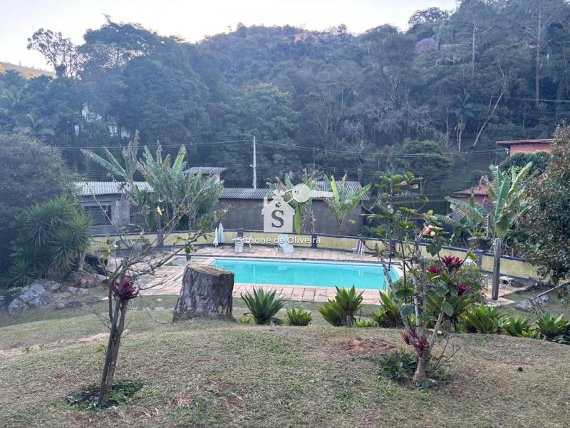 Comprar Casa em Itaipava, Petrópolis/RJ - Simone de Oliveira Imóveis