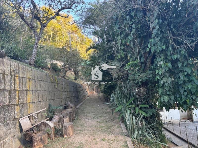 Comprar Casa em Itaipava, Petrópolis/RJ - Simone de Oliveira Imóveis