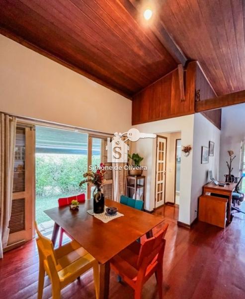 Comprar Casa em Itaipava, Petrópolis/RJ - Simone de Oliveira Imóveis