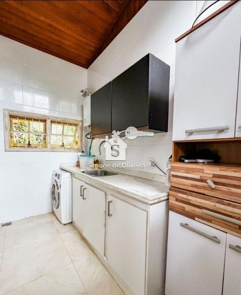 Comprar Casa em Itaipava, Petrópolis/RJ - Simone de Oliveira Imóveis