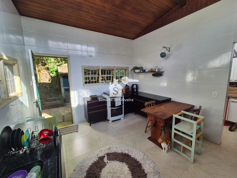 Comprar Casa em Itaipava, Petrópolis/RJ - Simone de Oliveira Imóveis