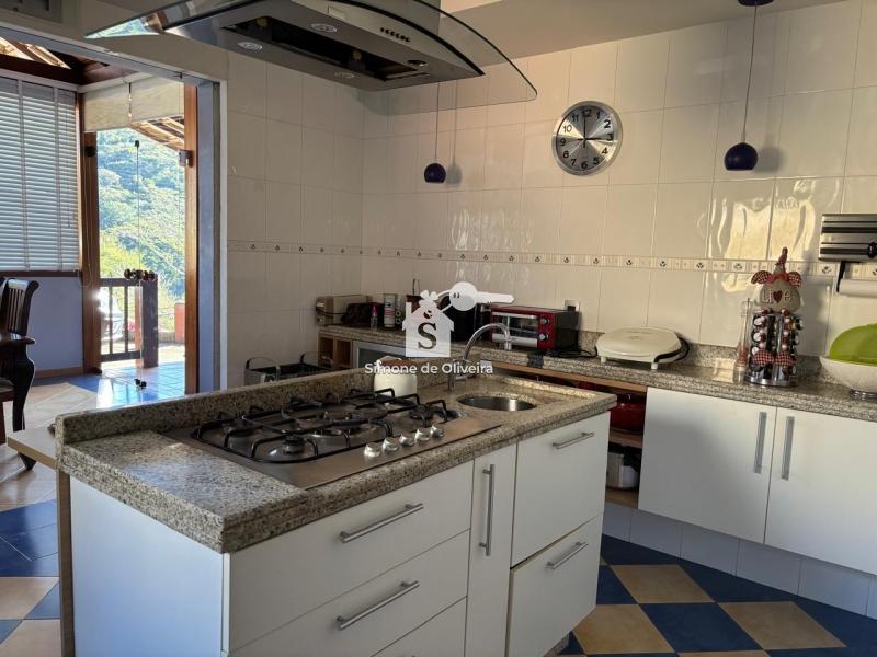 Comprar Casa em Itaipava, Petrópolis/RJ - Simone de Oliveira Imóveis