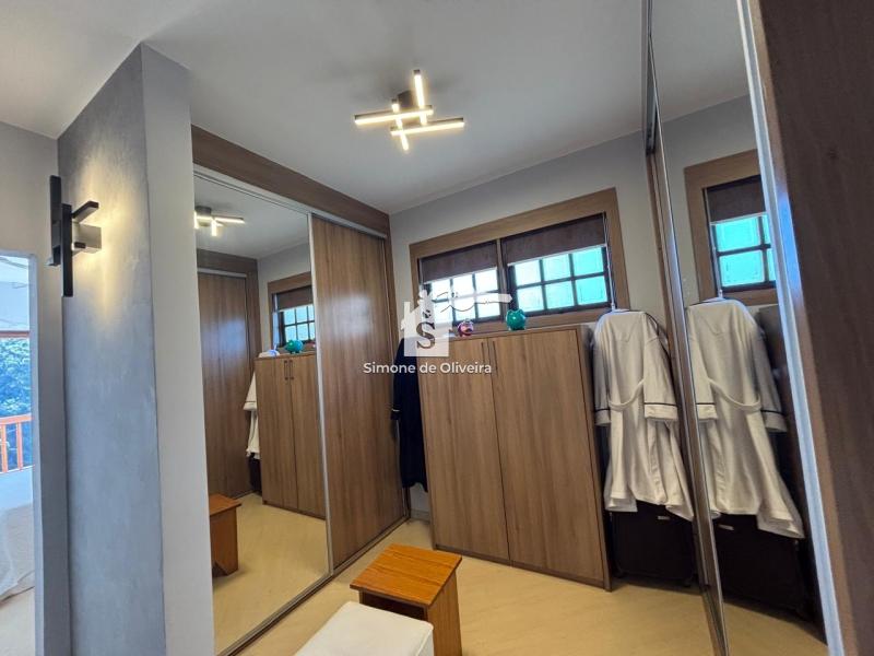 Comprar Casa em Itaipava, Petrópolis/RJ - Simone de Oliveira Imóveis