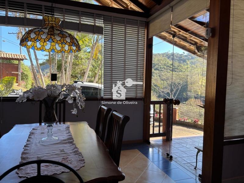 Comprar Casa em Itaipava, Petrópolis/RJ - Simone de Oliveira Imóveis