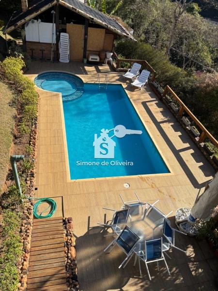 Comprar Casa em Itaipava, Petrópolis/RJ - Simone de Oliveira Imóveis