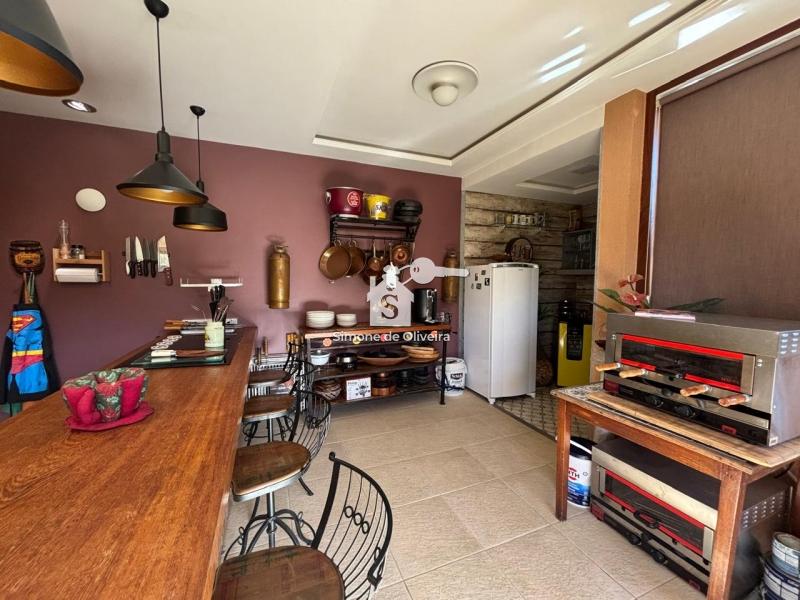 Comprar Casa em Itaipava, Petrópolis/RJ - Simone de Oliveira Imóveis