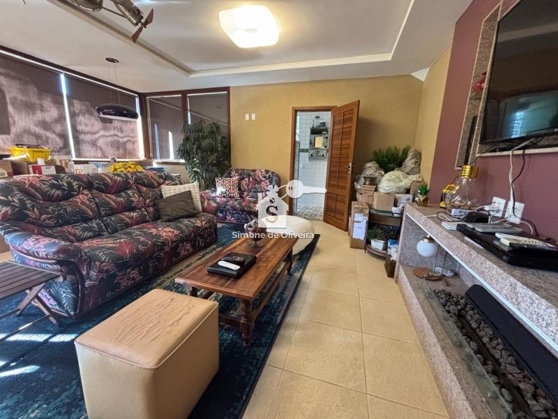 Comprar Casa em Itaipava, Petrópolis/RJ - Simone de Oliveira Imóveis