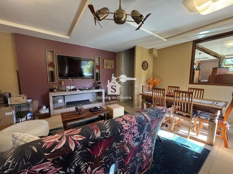 Comprar Casa em Itaipava, Petrópolis/RJ - Simone de Oliveira Imóveis