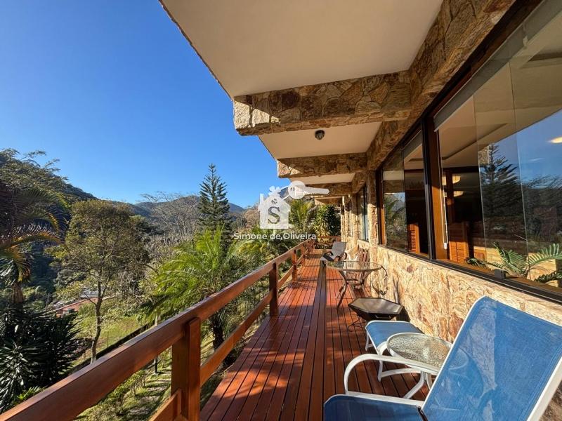 Comprar Casa em Itaipava, Petrópolis/RJ - Simone de Oliveira Imóveis