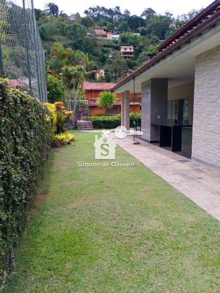 Comprar Casa em Itaipava, Petrópolis/RJ - Simone de Oliveira Imóveis