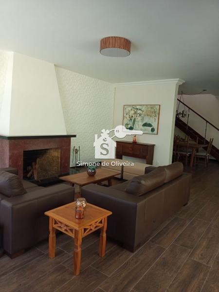 Comprar Casa em Itaipava, Petrópolis/RJ - Simone de Oliveira Imóveis