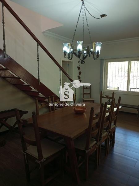 Comprar Casa em Itaipava, Petrópolis/RJ - Simone de Oliveira Imóveis