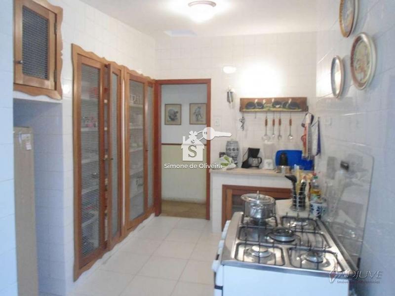 Comprar Casa em Itaipava, Petrópolis/RJ - Simone de Oliveira Imóveis