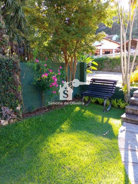 Comprar Casa em Itaipava, Petrópolis/RJ - Simone de Oliveira Imóveis