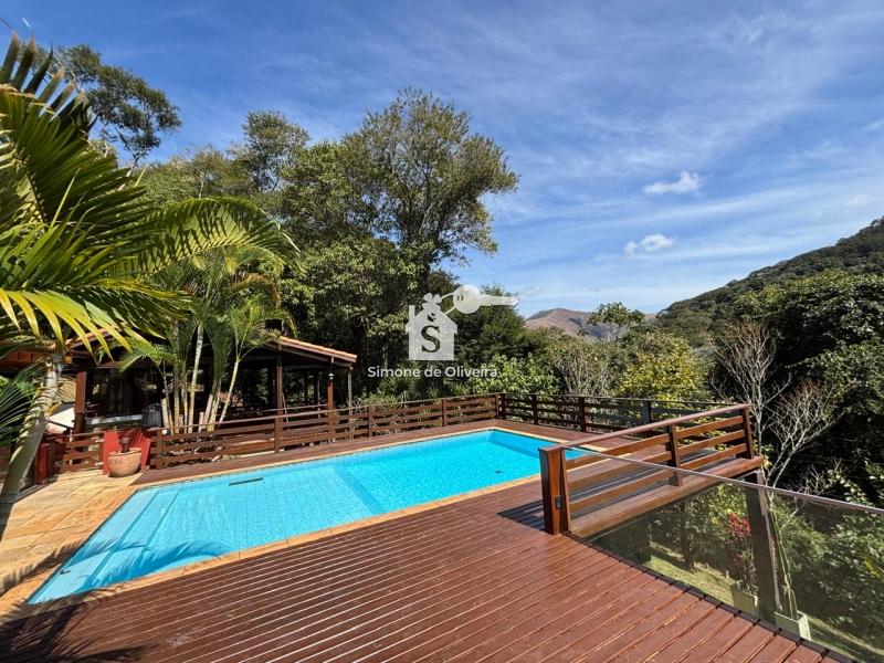 Comprar Casa em Itaipava, Petrópolis/RJ - Simone de Oliveira Imóveis