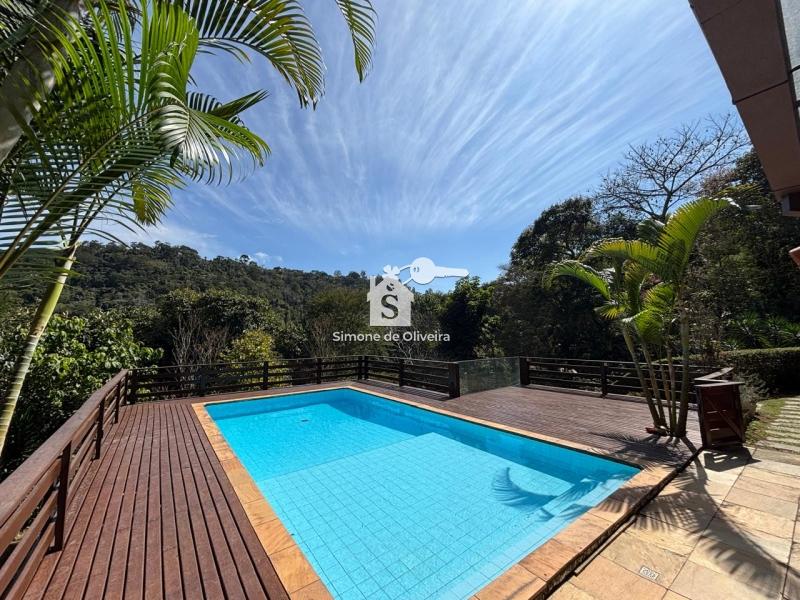 Comprar Casa em Itaipava, Petrópolis/RJ - Simone de Oliveira Imóveis