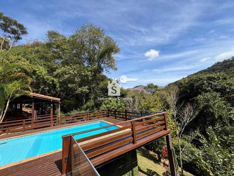 Comprar Casa em Itaipava, Petrópolis/RJ - Simone de Oliveira Imóveis