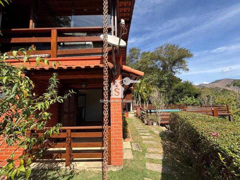 Comprar Casa em Itaipava, Petrópolis/RJ - Simone de Oliveira Imóveis