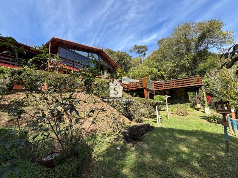 Comprar Casa em Itaipava, Petrópolis/RJ - Simone de Oliveira Imóveis