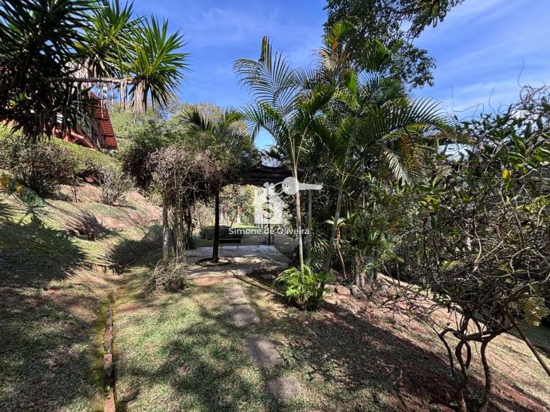 Comprar Casa em Itaipava, Petrópolis/RJ - Simone de Oliveira Imóveis