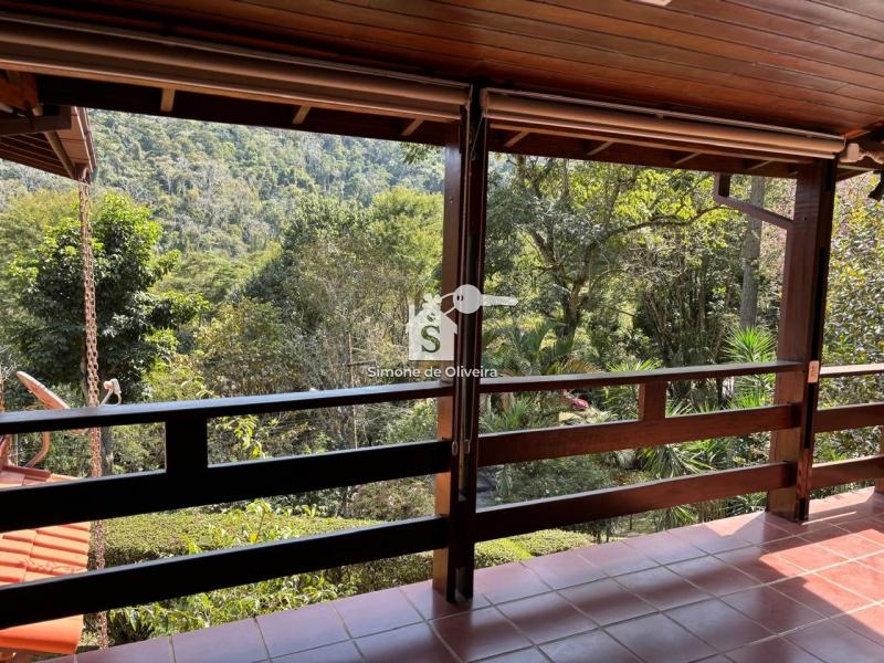 Comprar Casa em Itaipava, Petrópolis/RJ - Simone de Oliveira Imóveis