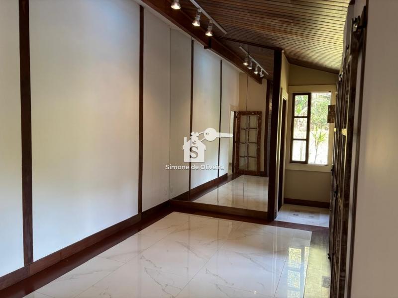 Comprar Casa em Itaipava, Petrópolis/RJ - Simone de Oliveira Imóveis