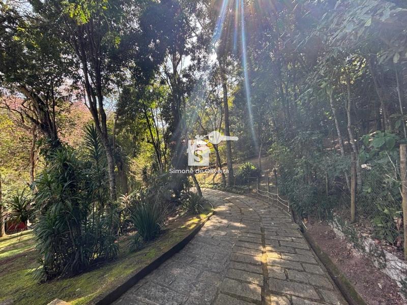 Comprar Casa em Itaipava, Petrópolis/RJ - Simone de Oliveira Imóveis