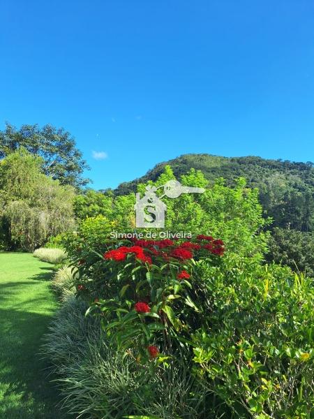 Comprar Casa em Secretário, Petrópolis/RJ - Simone de Oliveira Imóveis