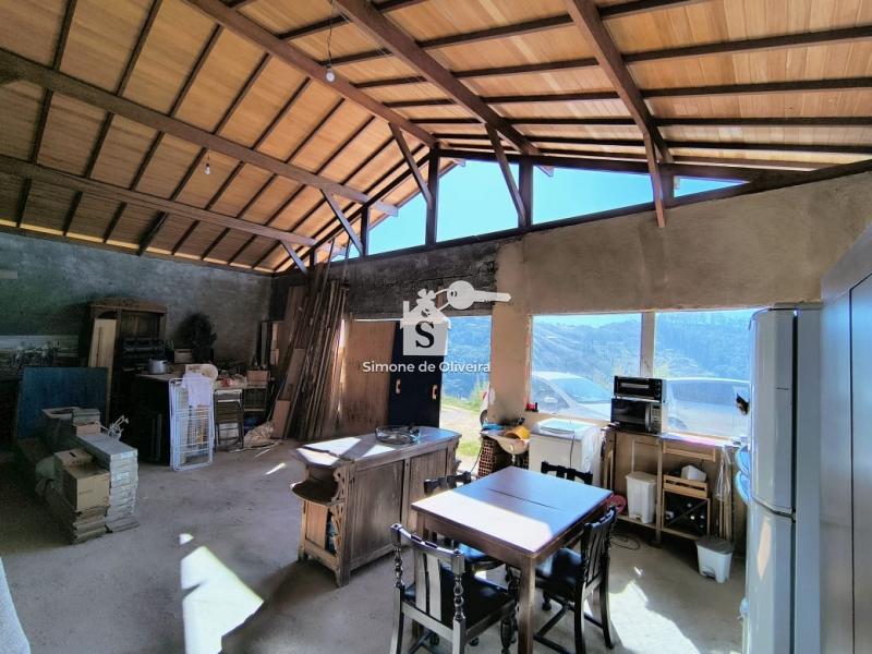 Comprar Casa em Itaipava, Petrópolis/RJ - Simone de Oliveira Imóveis