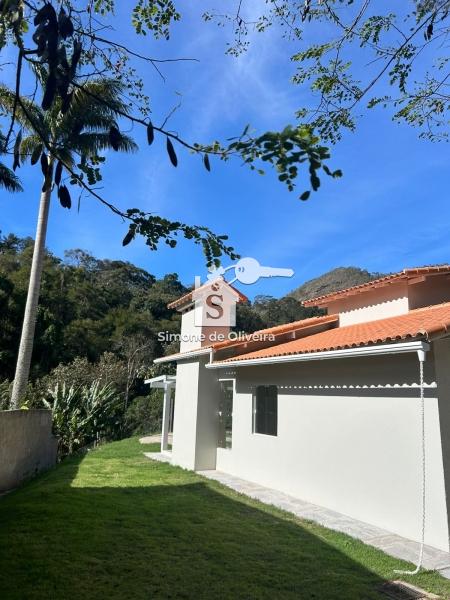 Comprar Casa em Itaipava, Petrópolis/RJ - Simone de Oliveira Imóveis